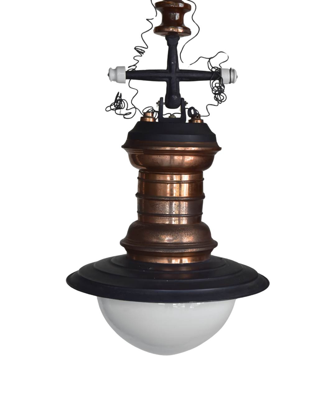 Lustre Industrial Antigo em Cobre com Cúpula em Vidro Leitoso e Isoladores Cerâmicos