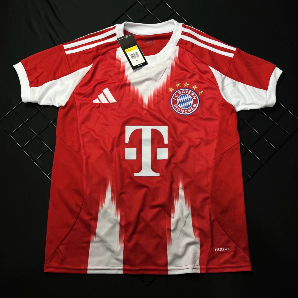Camisa de Time Bayer de Munique Vermelha Copa do Mundo 2025