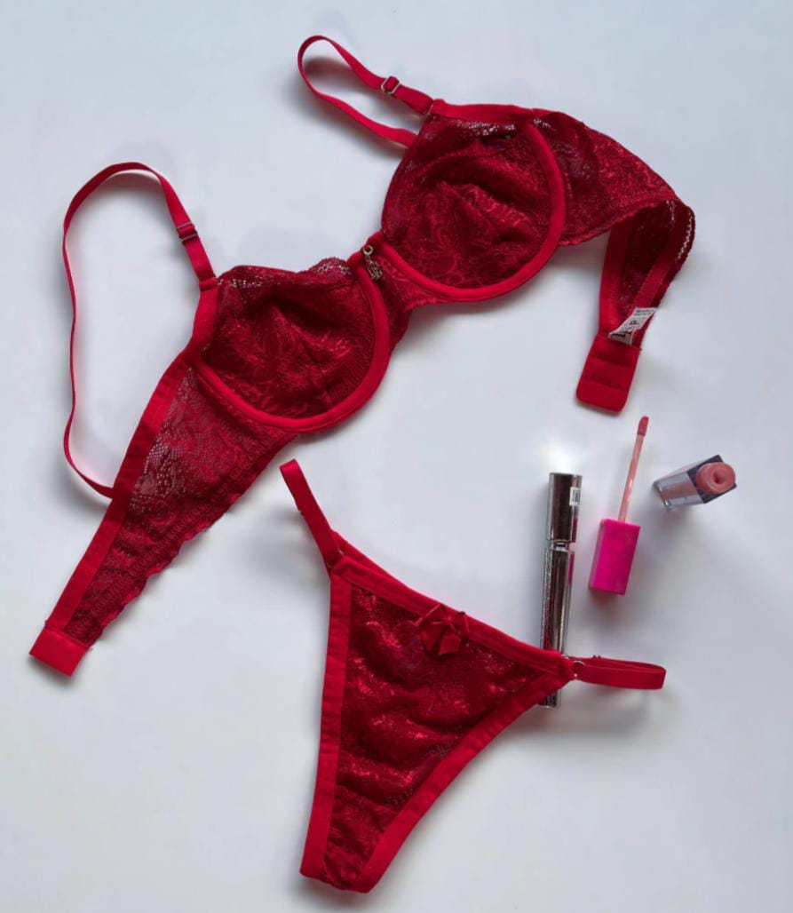 Conjunto Pandora com cinta liga