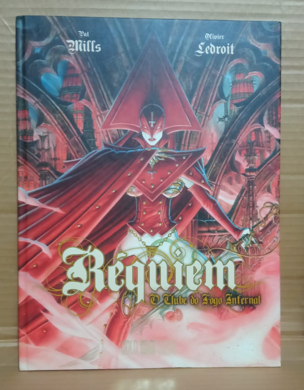 RÉQUIEM - O Clube do Fogo Infernal (n° 3 - aberto/com poster)