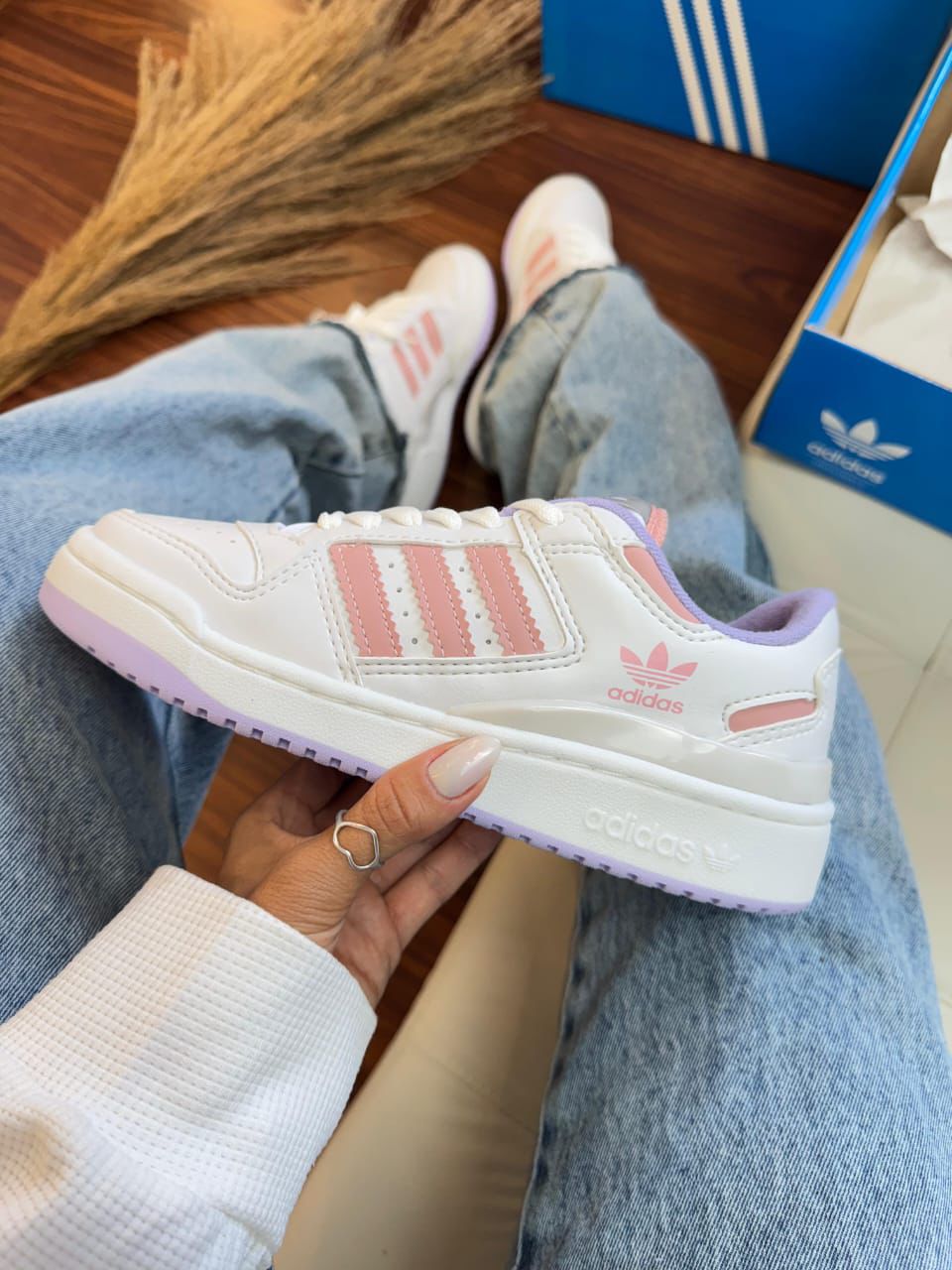 Tênis Adidas Fórum Low Branco Rosé Lilás