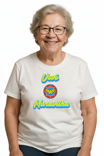 Camiseta Tradicional, Gola Redonda, Casual com Estampa Vovó Maravilha