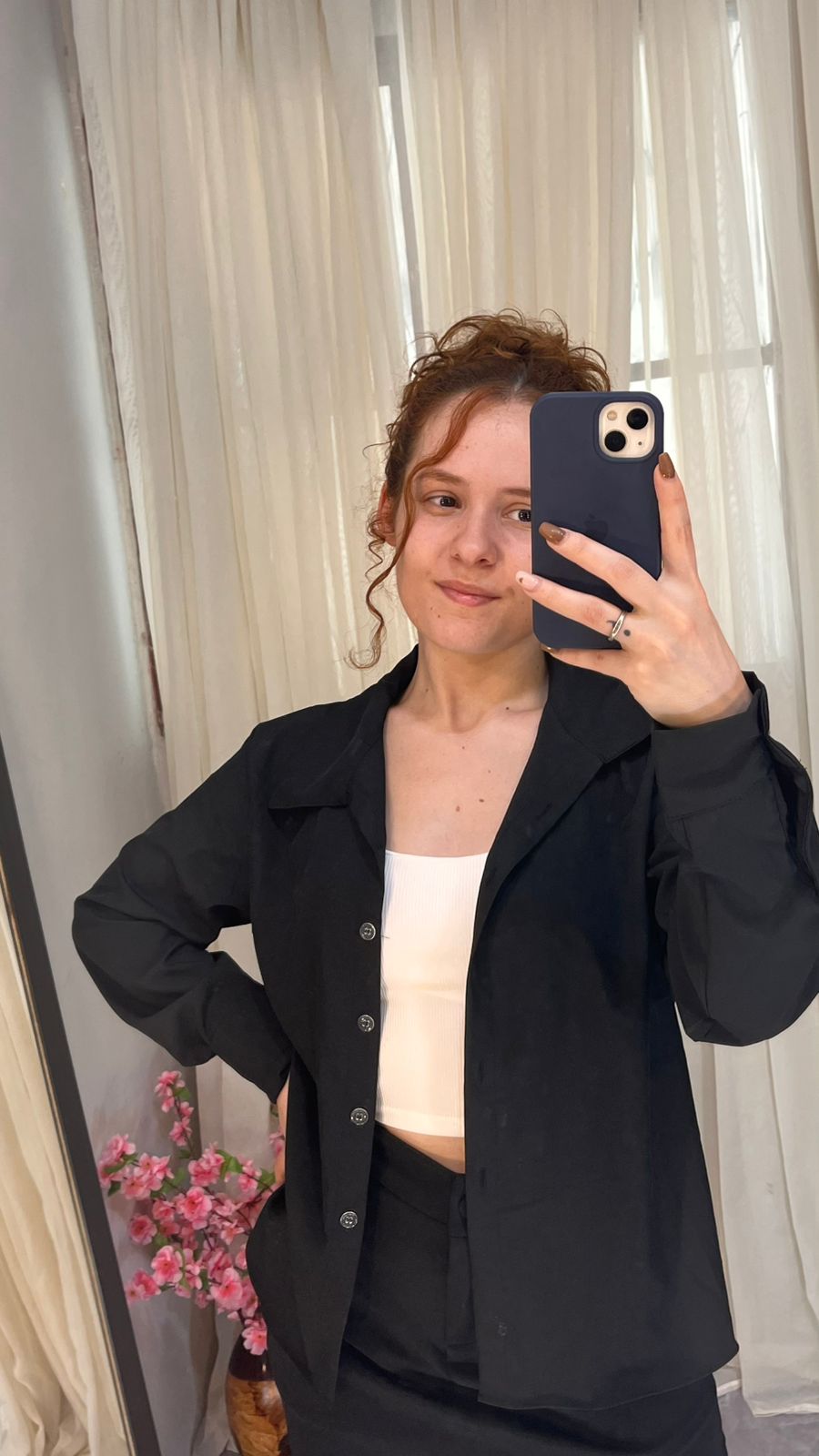 Camisa de botão Essencial Preta