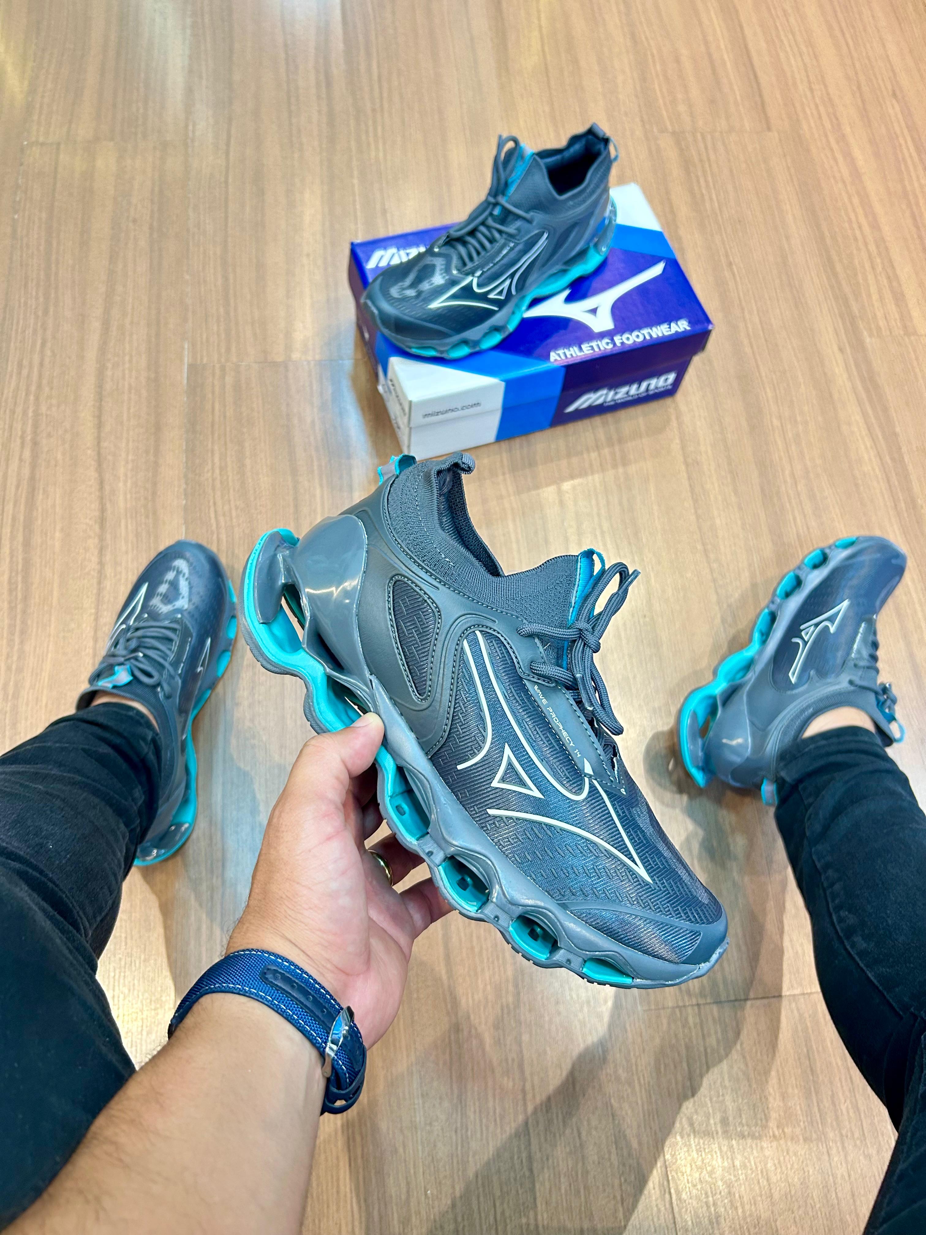 Mizuno Wave Prophecy 14