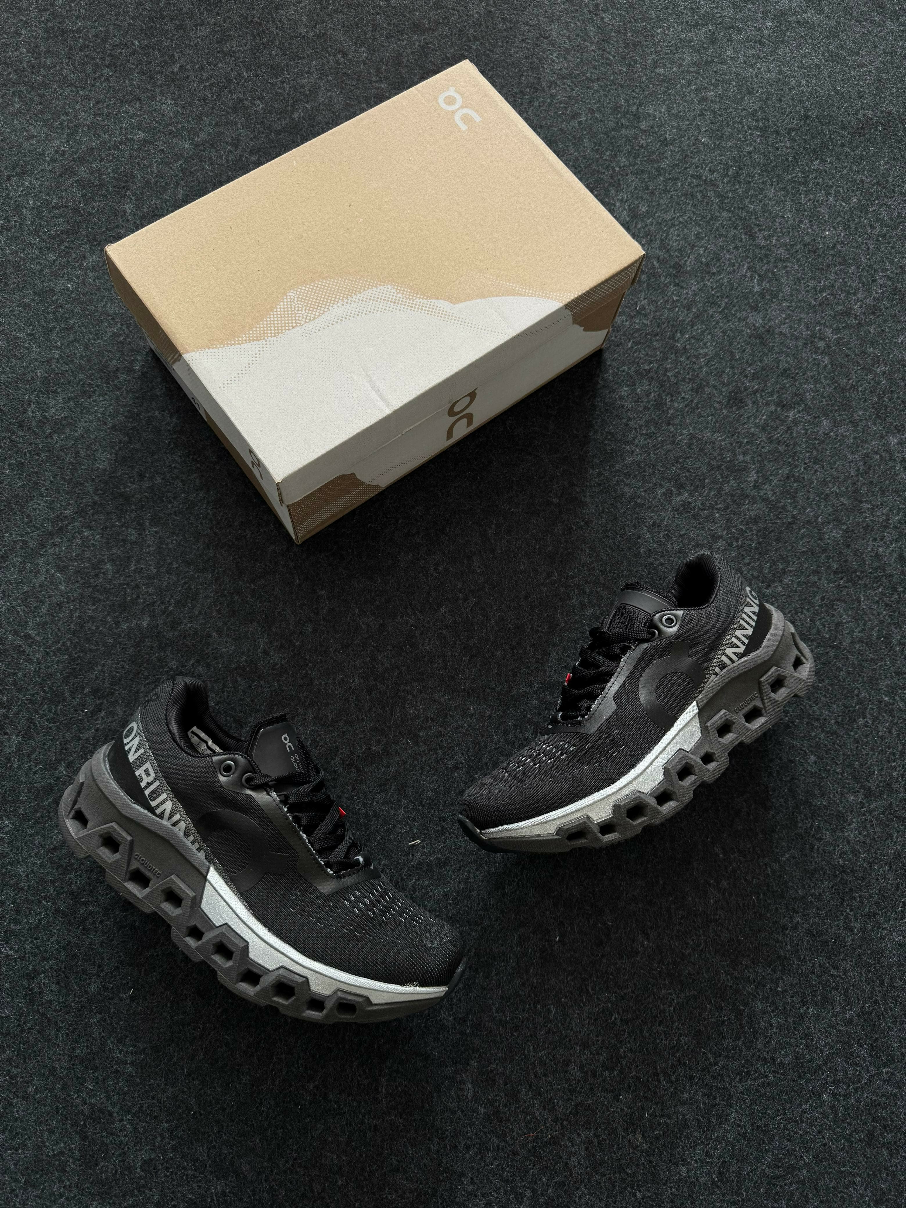 Tênis On Cloudmonster 2 | Preto e Prata