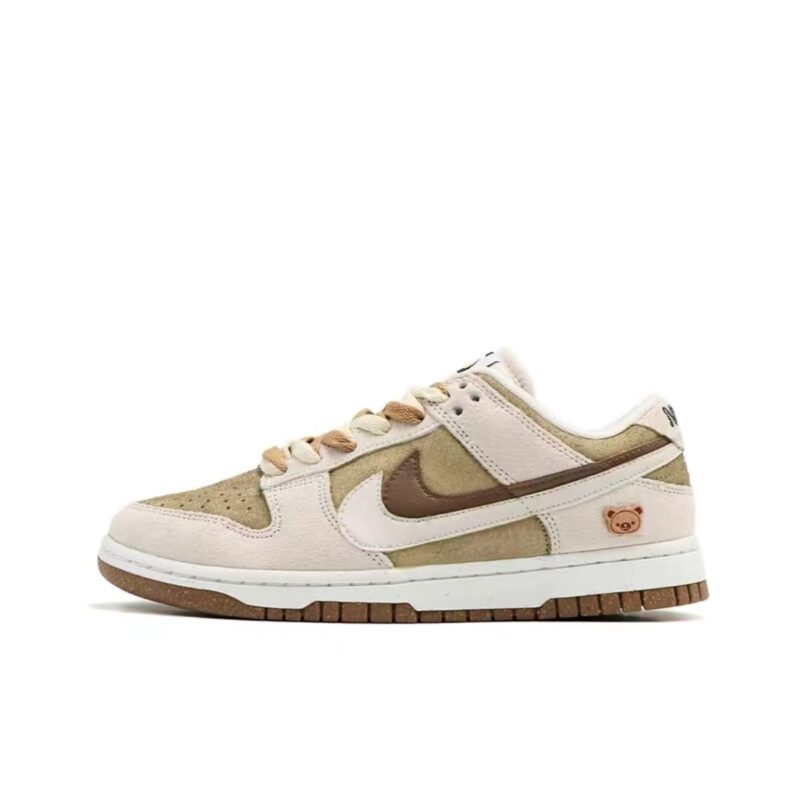 Nike Dunk Low SE " 85 " Steam Puppet Double Hook