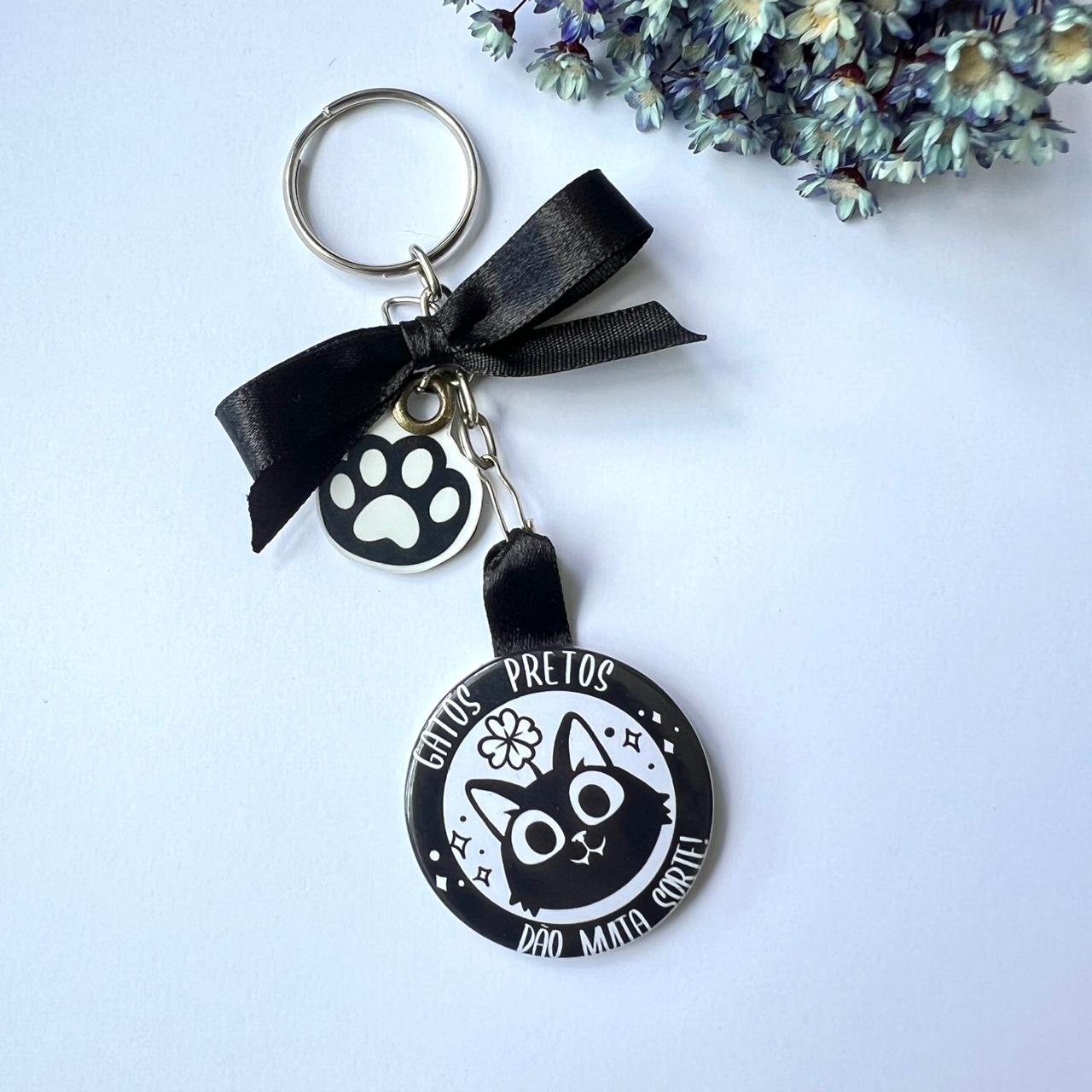 Chaveiro Gatos Pretos Dão Sorte