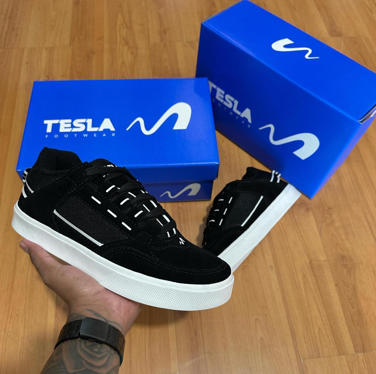 Tênis Tesla Camurça | Preto e Branco