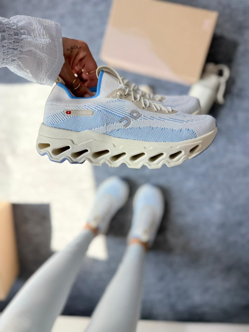 On Cloudtilt Running