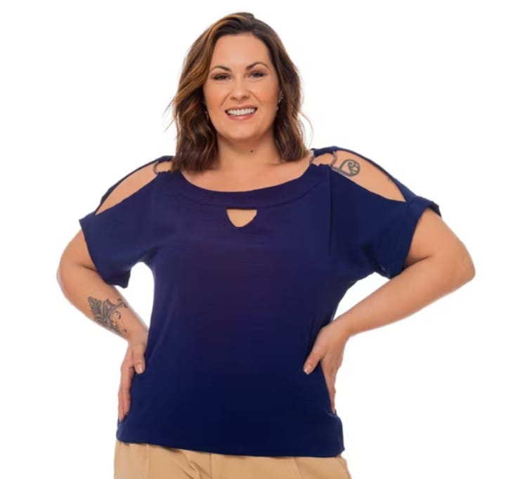 Blusa Plus Size Feminina Ombros de Fora Elegante