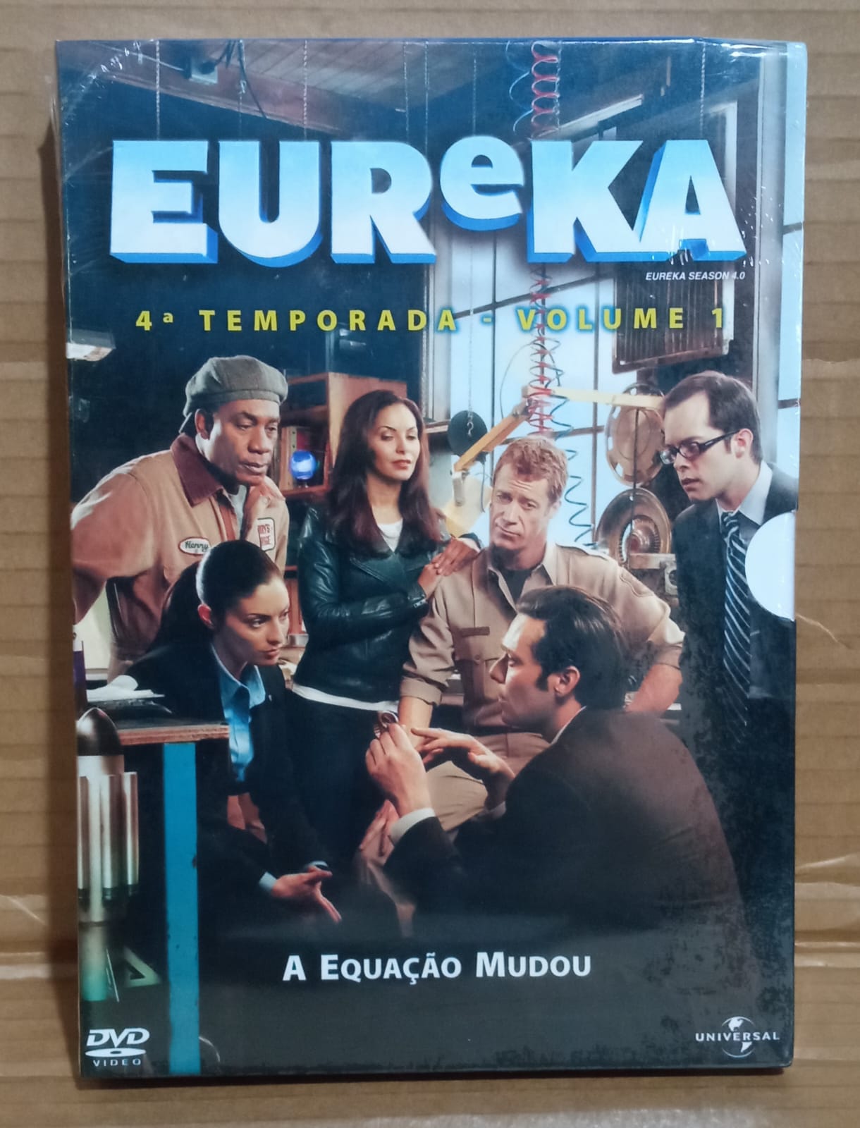 EUREKA - Quarta Temporada, Volume 1 (Colin Ferguson - 2 discos - lacrado)