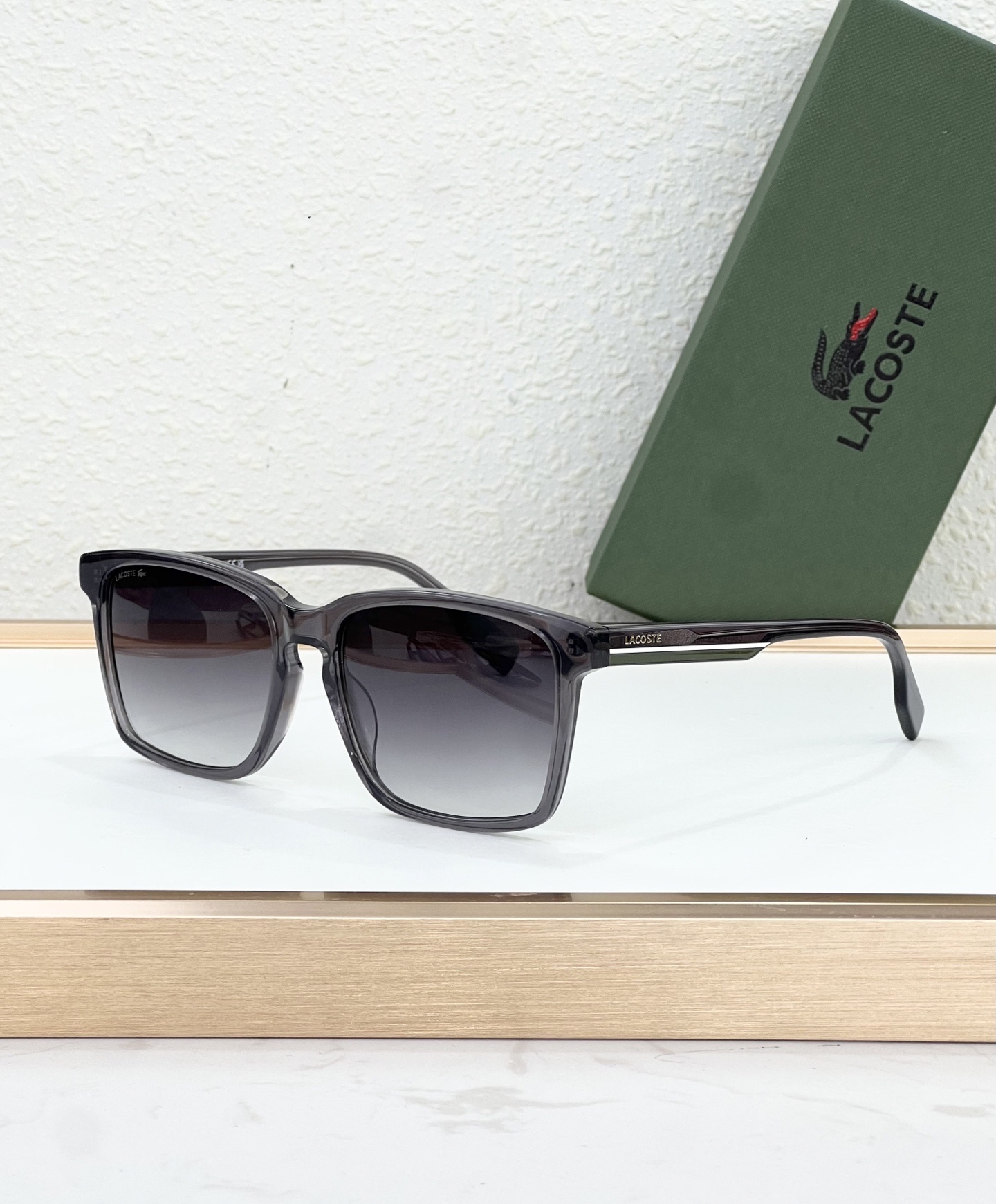 Óculos Lacoste L6039S