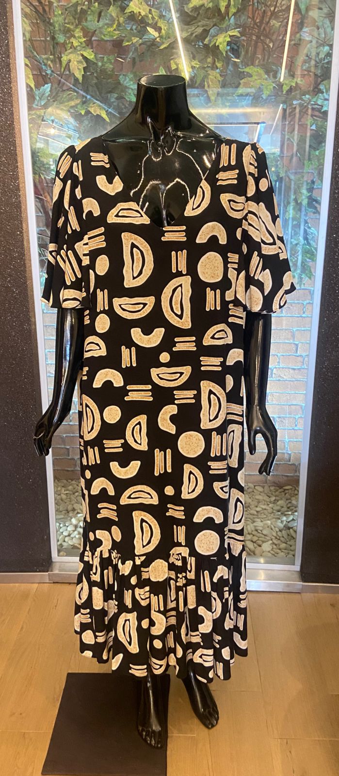 Vestido Midi Estampado Geométrico TAM GG