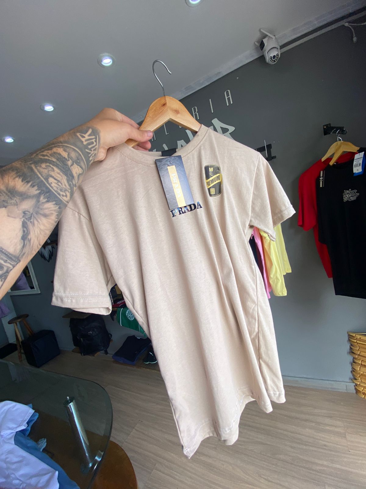 Camiseta 100% Algodão Premium Prada1 / N°M