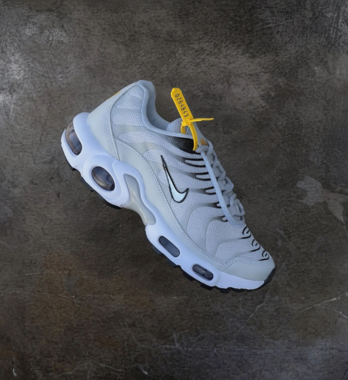 Tênis Nike TN BRANCO