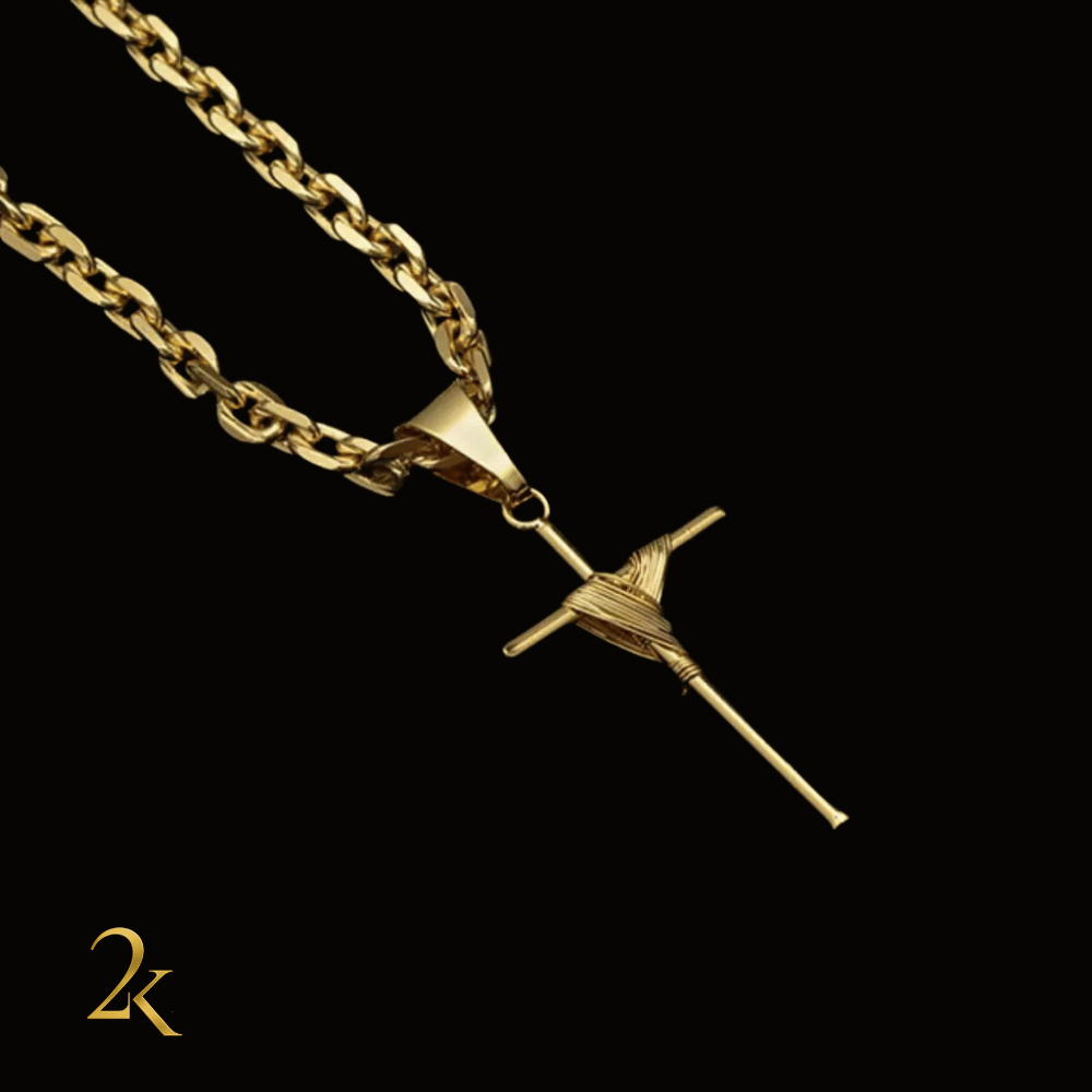 Corrente Cadeado 4mm e Pingente Cruz Amarrado Média Banhado a Ouro 18k | Fecho Canhão