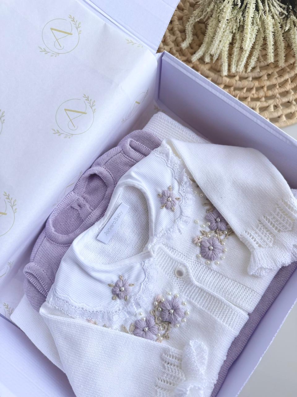 Conjunto Bebê Salopete com Casaco Bordado e Gola Stella