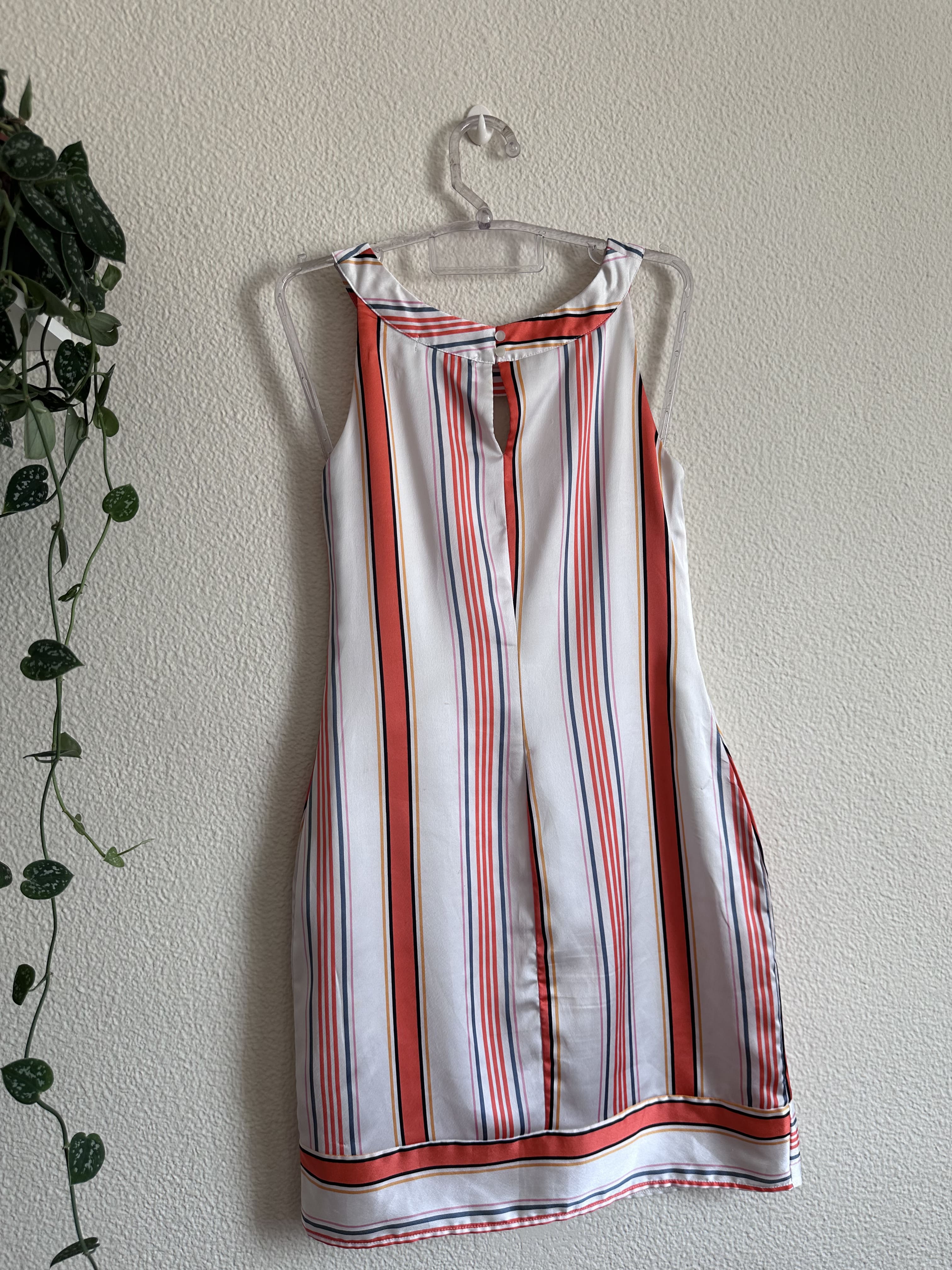 VESTIDO LISTRADO THAIS