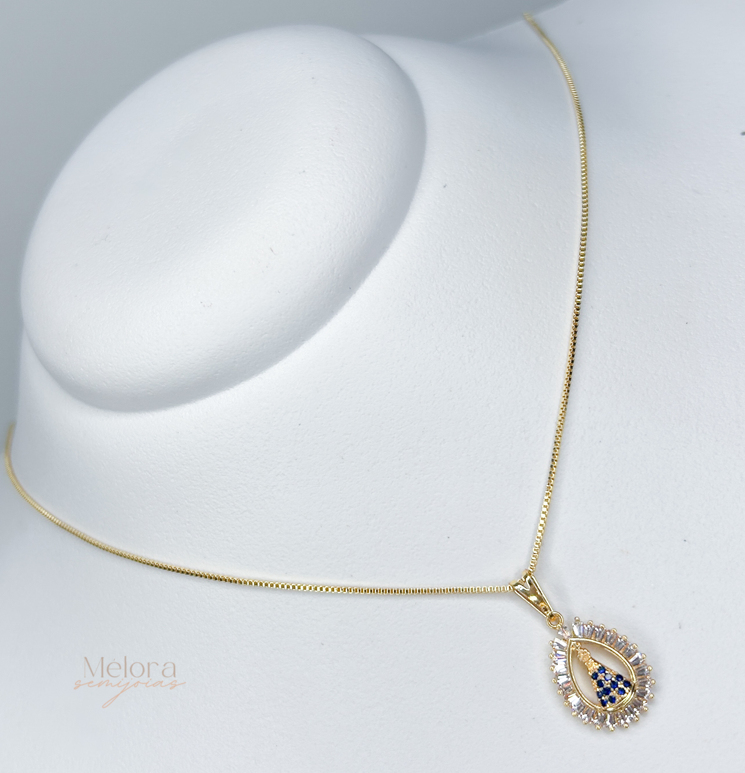 Colar Majestade: Nossa Senhora com Zircônias Baguetes