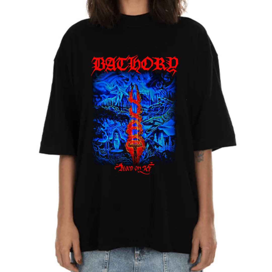 CAMISETA OVERSIZED BATHORY BLOOD ON ICE