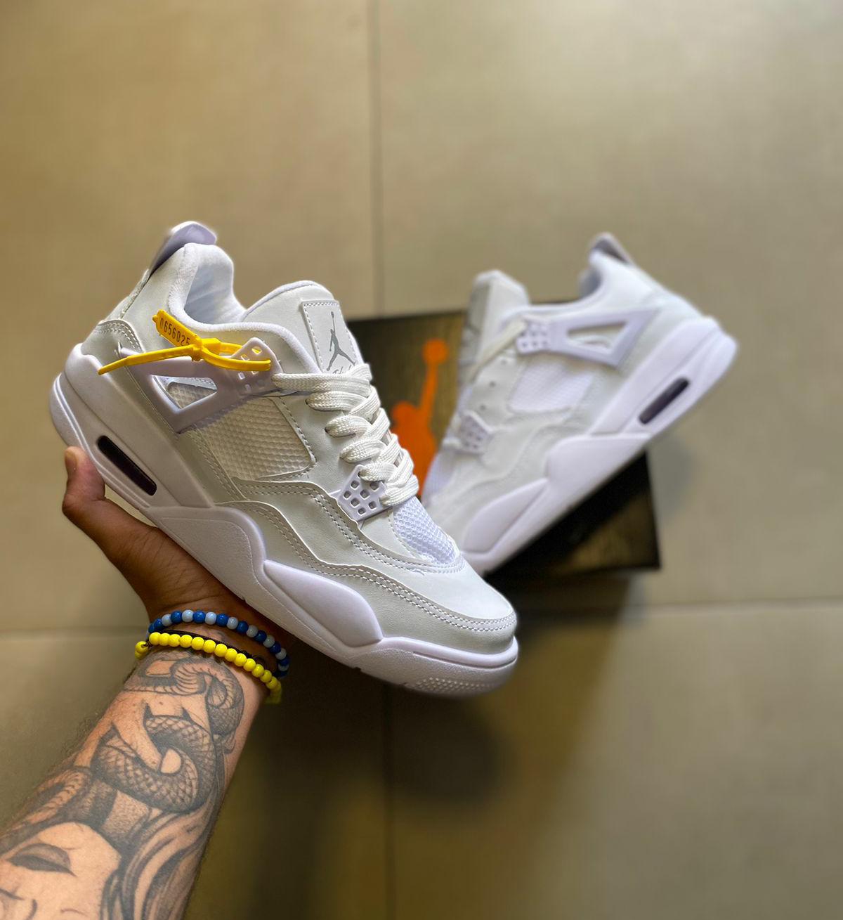 Nike Jordan 4 BRANCA