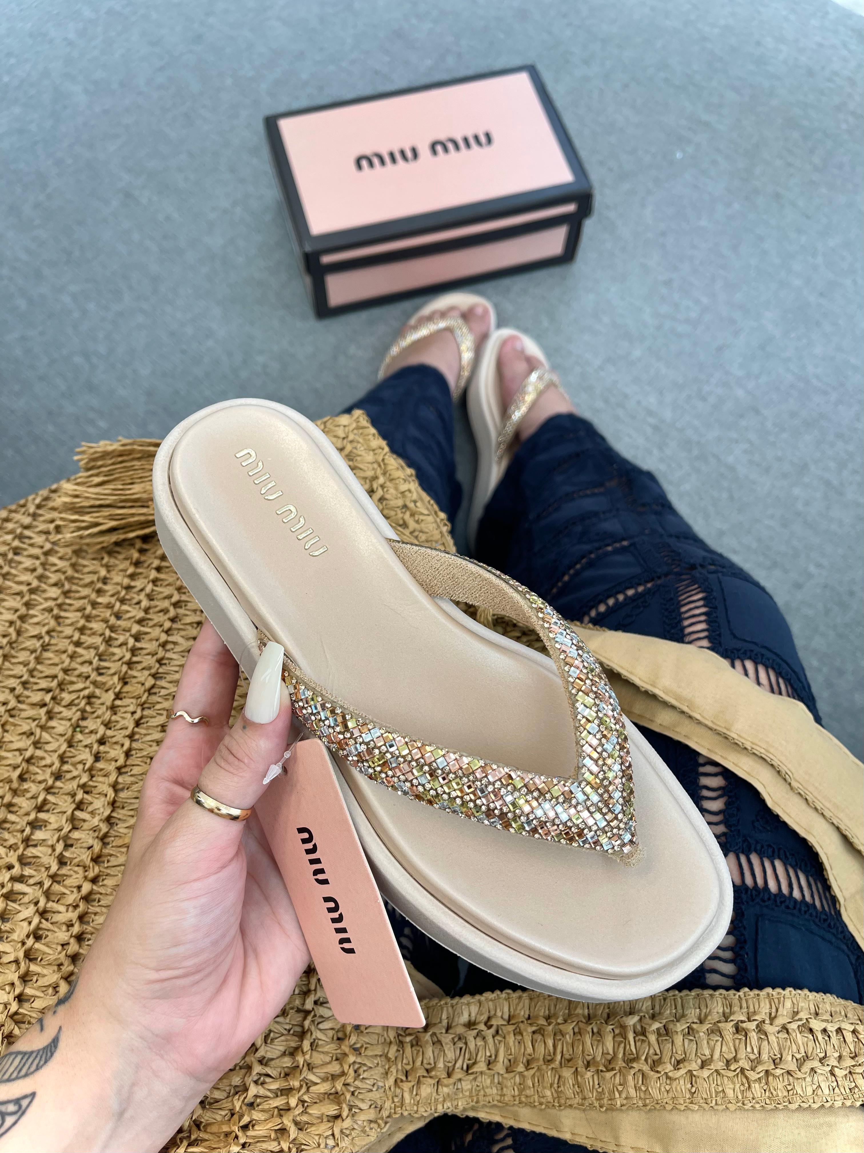 Chinelo MM Brilho Amêndoa