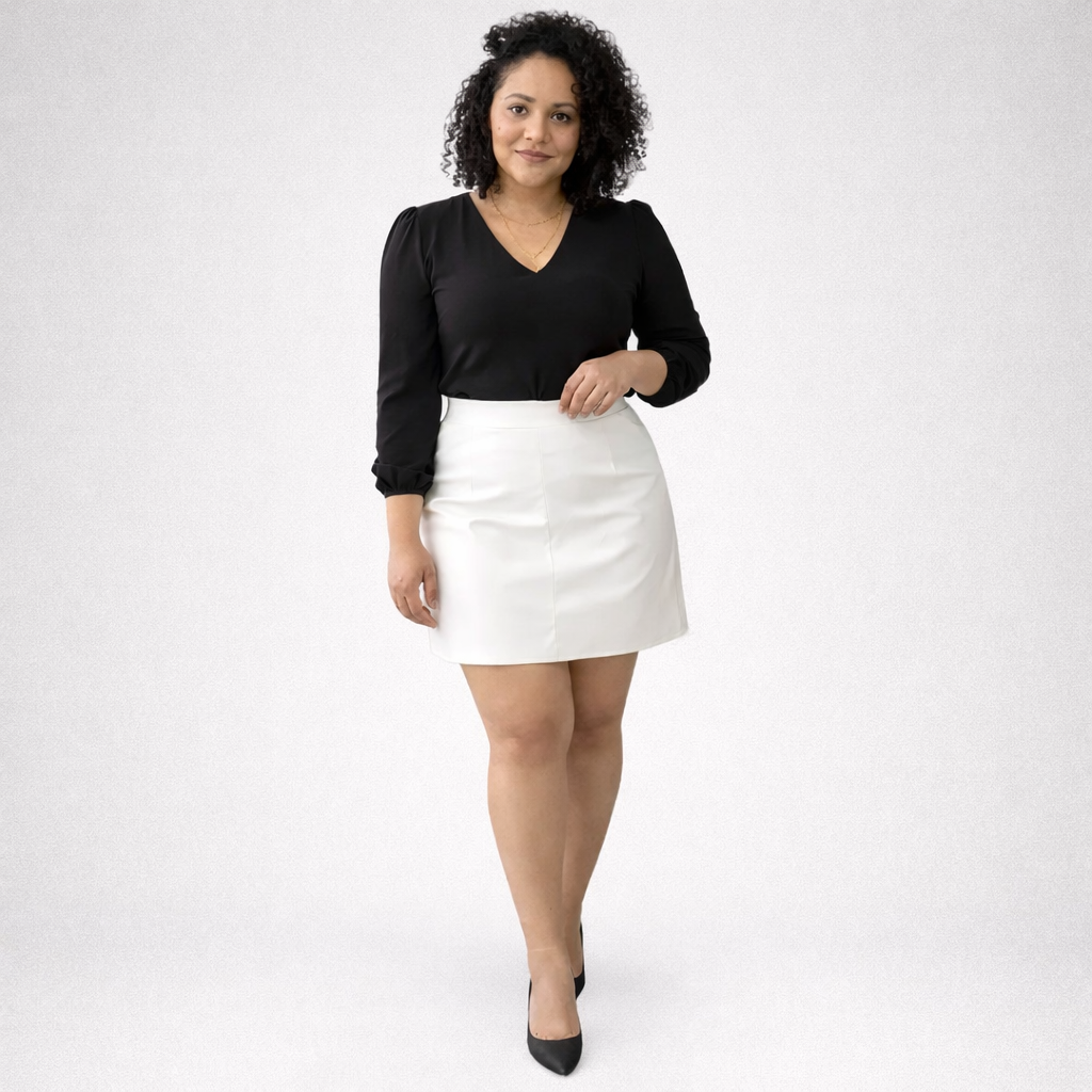 Saia Curta de Couro Pluz Size