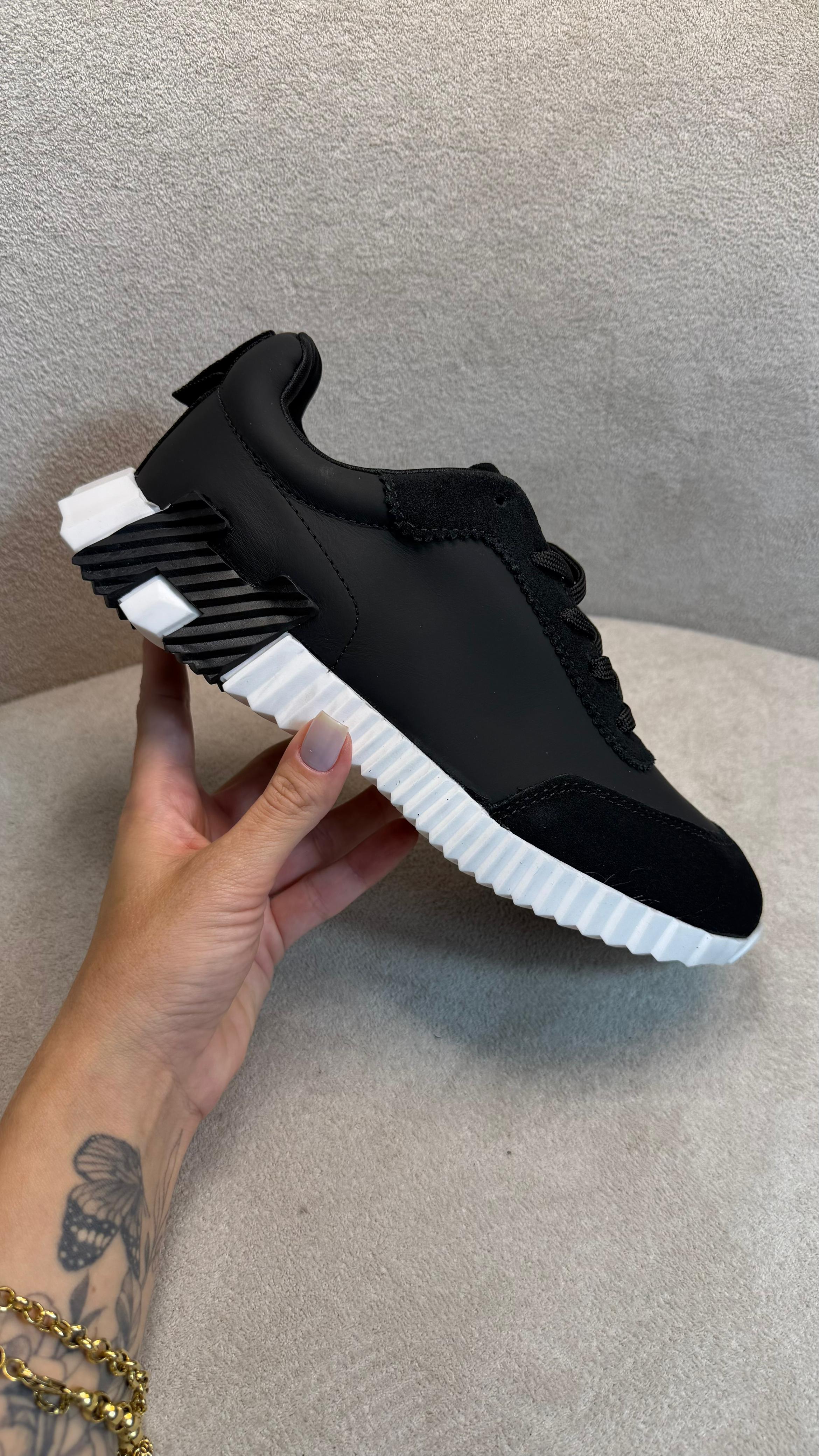 Tênis B.cing Hermes Preto Couro Legítimo