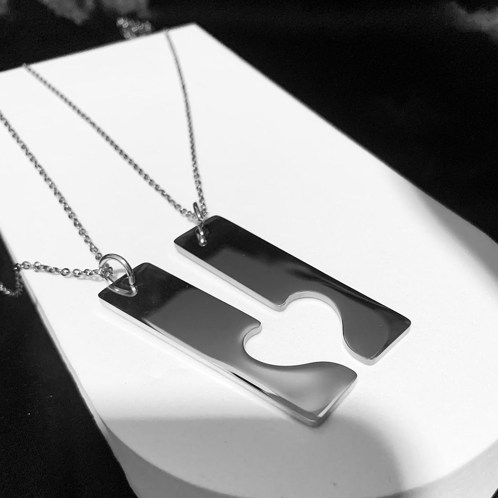 Colares personalizados metadinha prateados