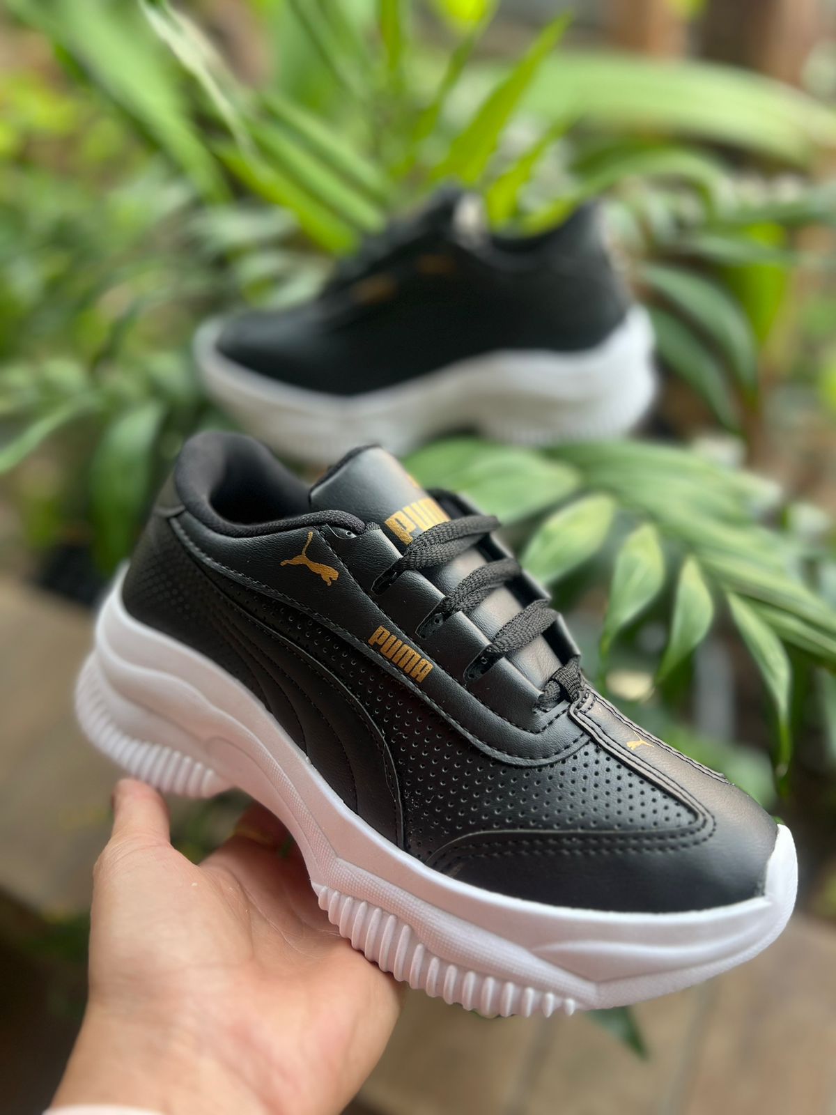 Promoção Tênis Puma Feminino Preto com Plataforma