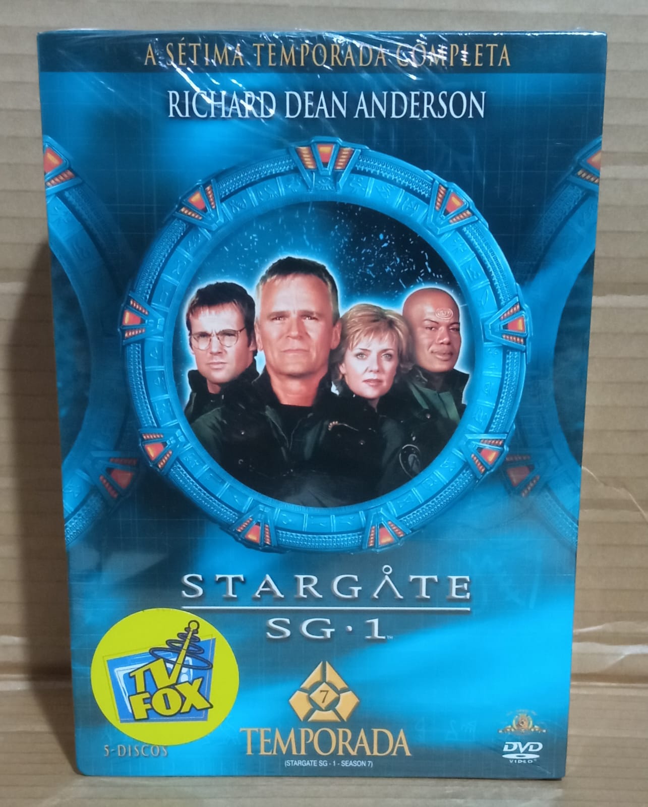 STARGATE SG-1 - Sétima Temporada (Box com Luva = 5 DVDs - Lacrado)