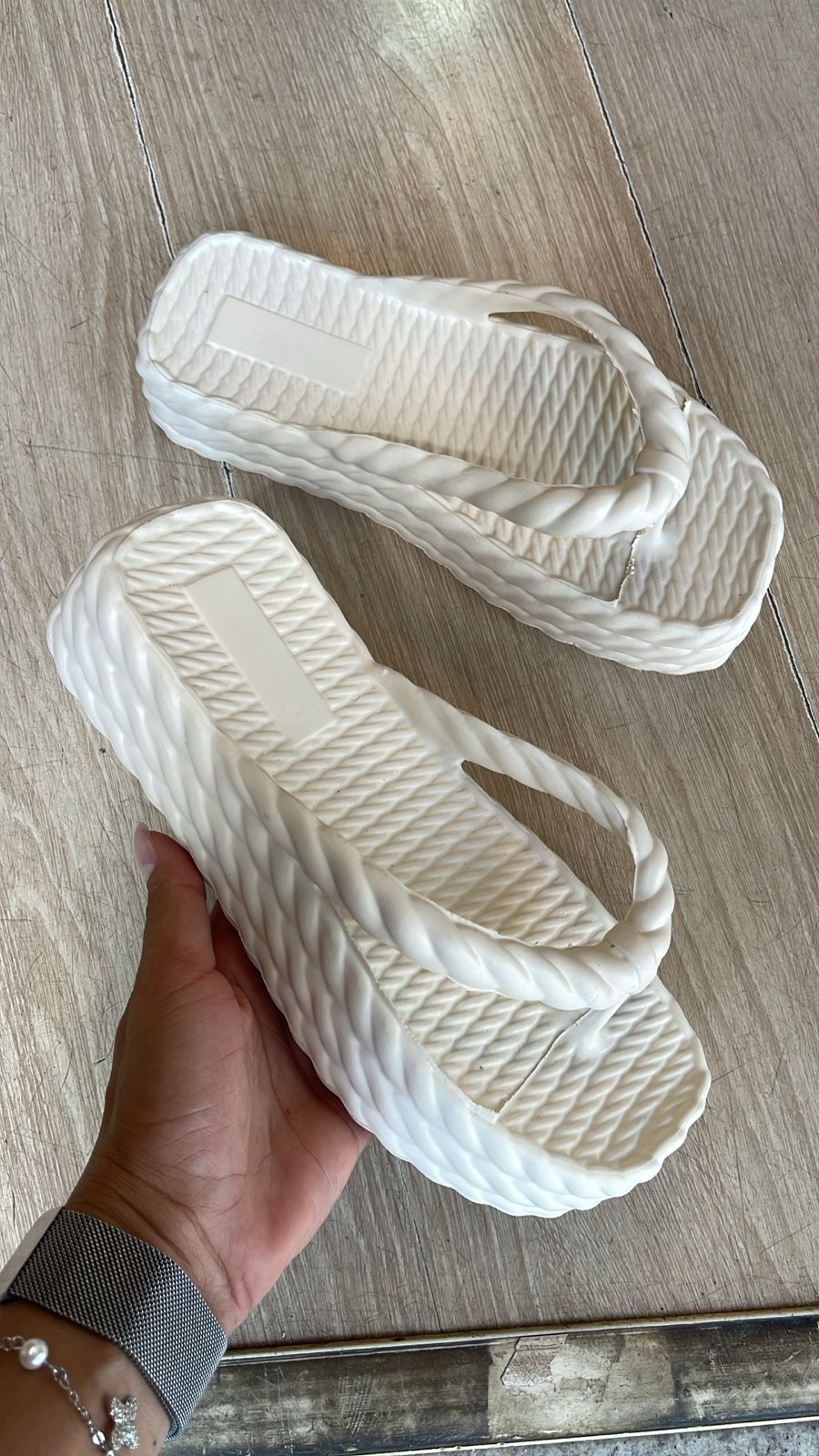 Chinelo Trançado Material EVA Feminino 3 Tranças Nuvem Flatform