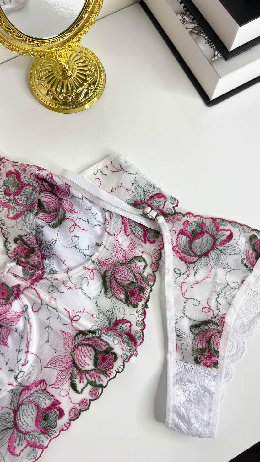 Lingerie Iris tule bordado