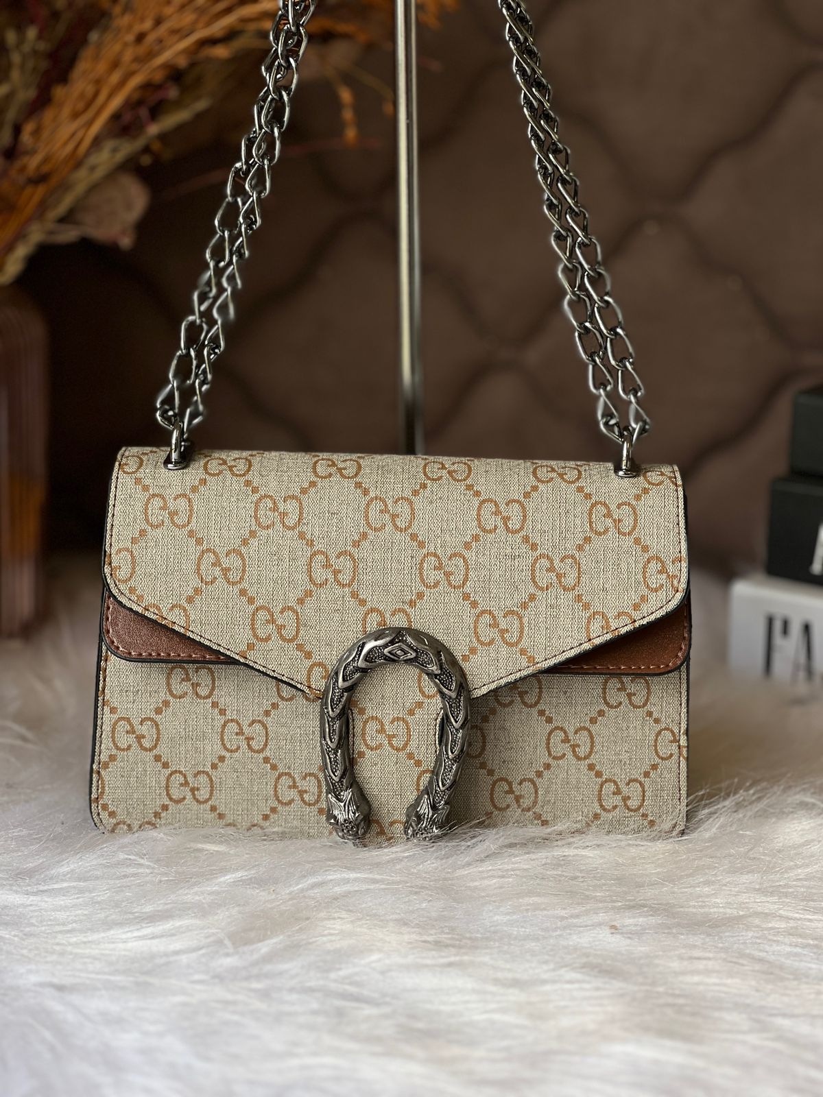 Bolsa Feminina Luxo Estampa Premium com Corrente   Elegância que Marca Presença