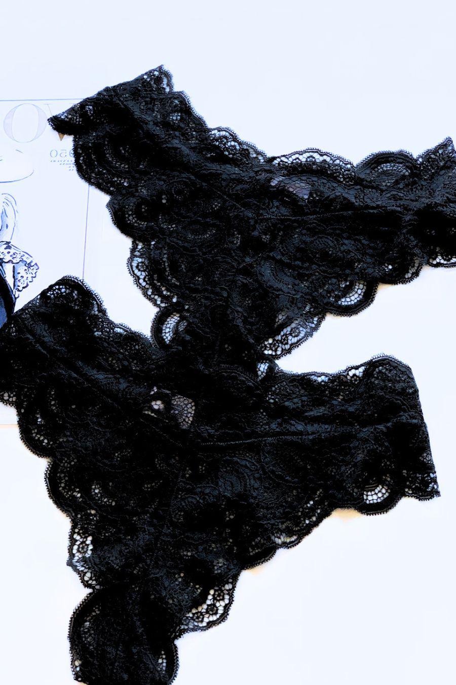 67 - CALCINHA FIO INTEIRO EM RENDA COM CÓS