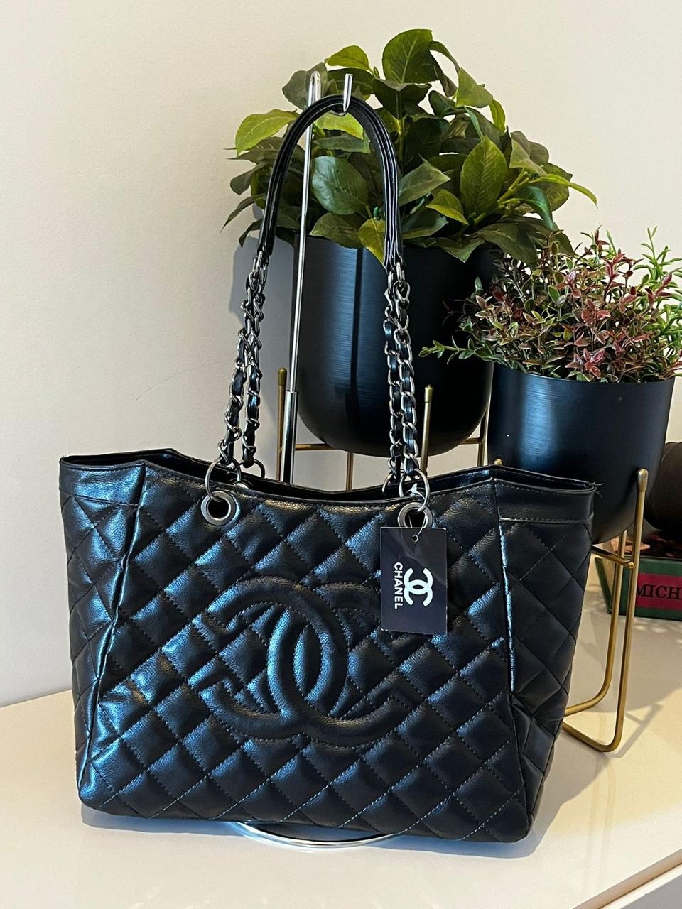 Bolsa Feminina CHANEL Matelassê Luxo   Elegância Atemporal