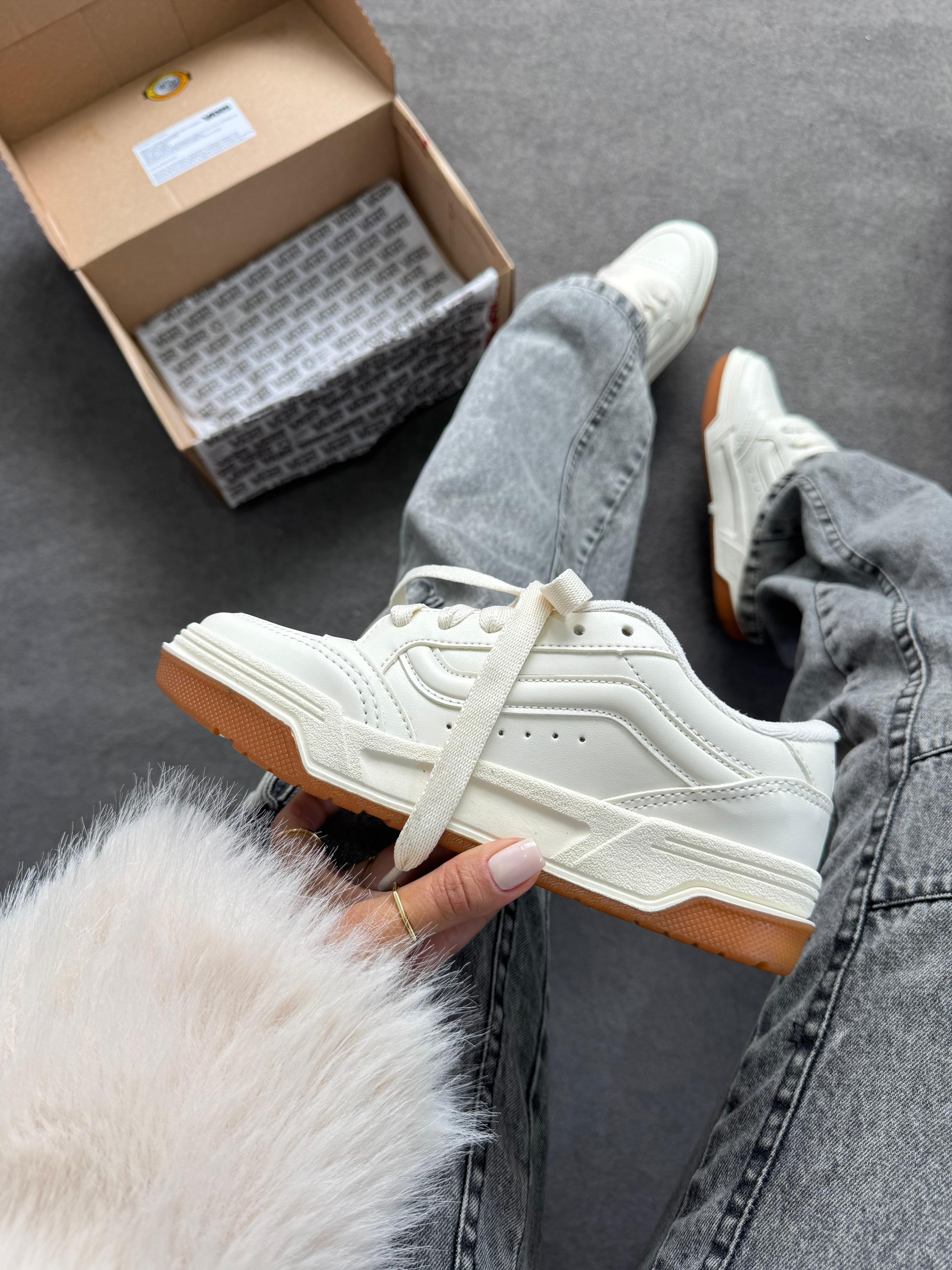 Vans Hylane - Branco/Caramelo