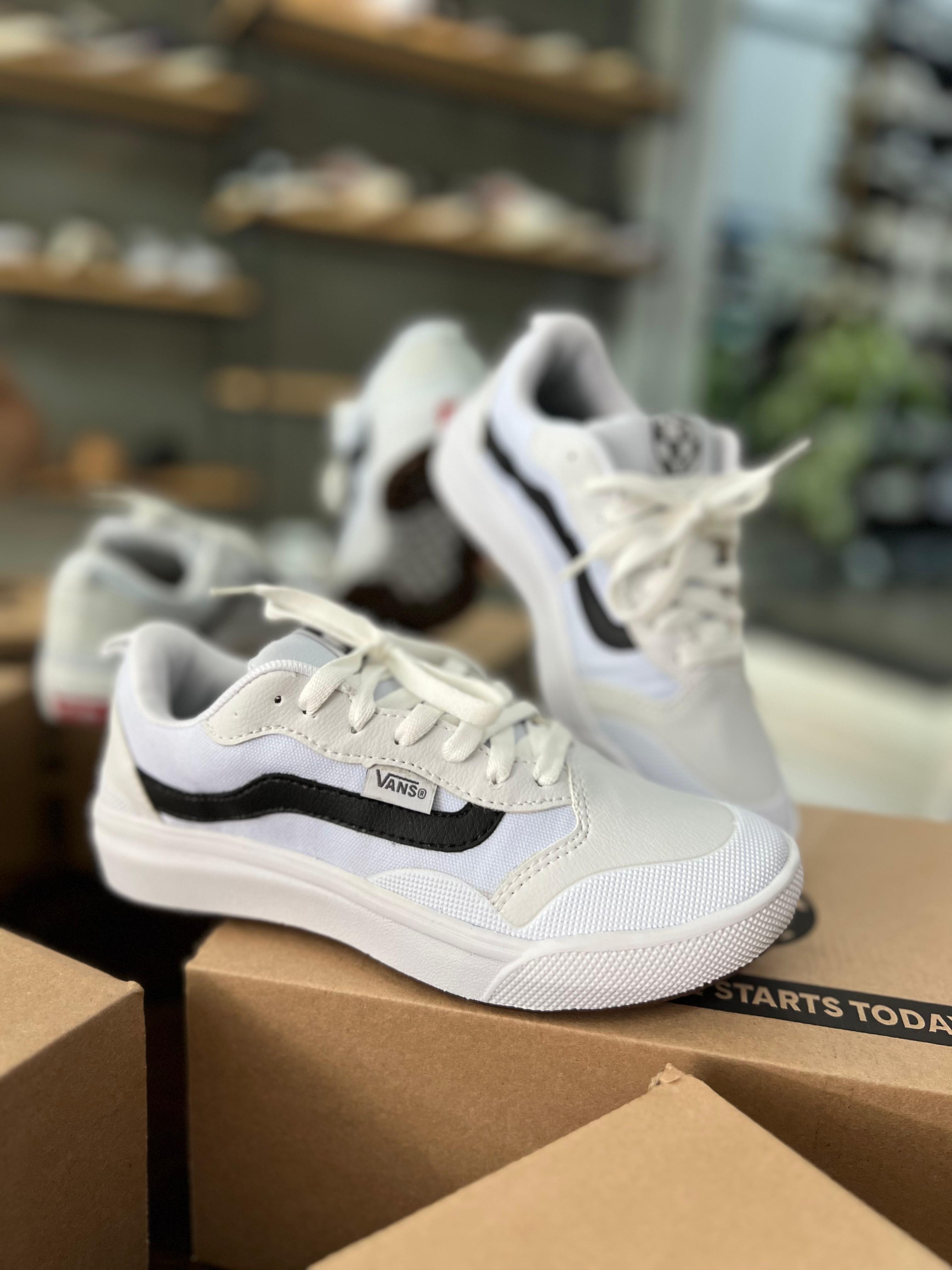 Vans Exo - Branco/Preto