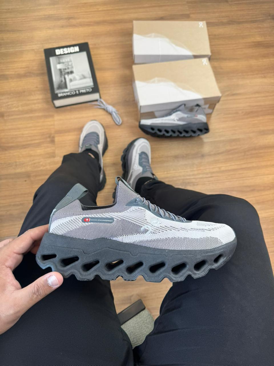 Tênis On Cloud Running - Grafite/Preto