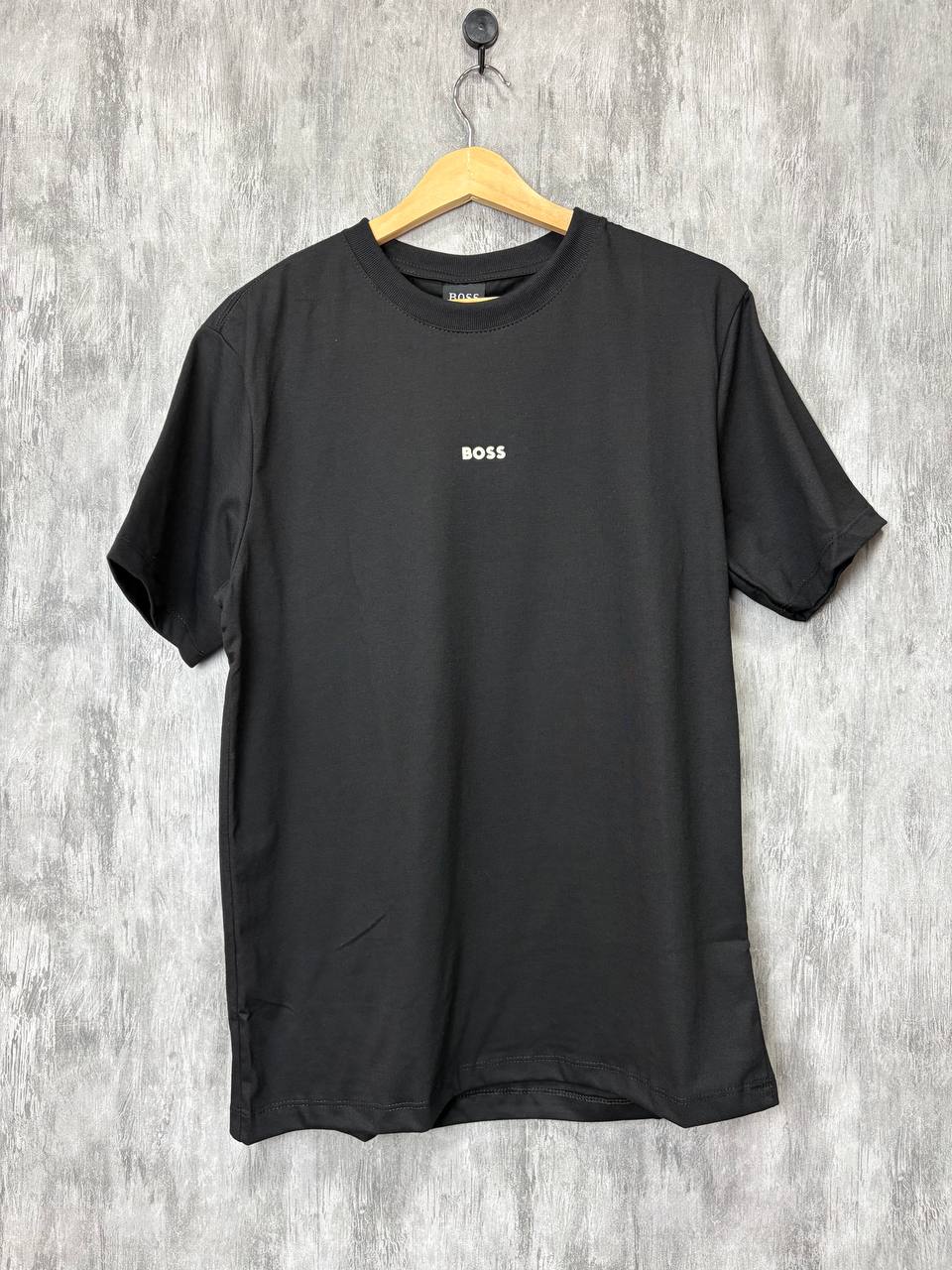 CAMISETA BOSS BASIC PEITO