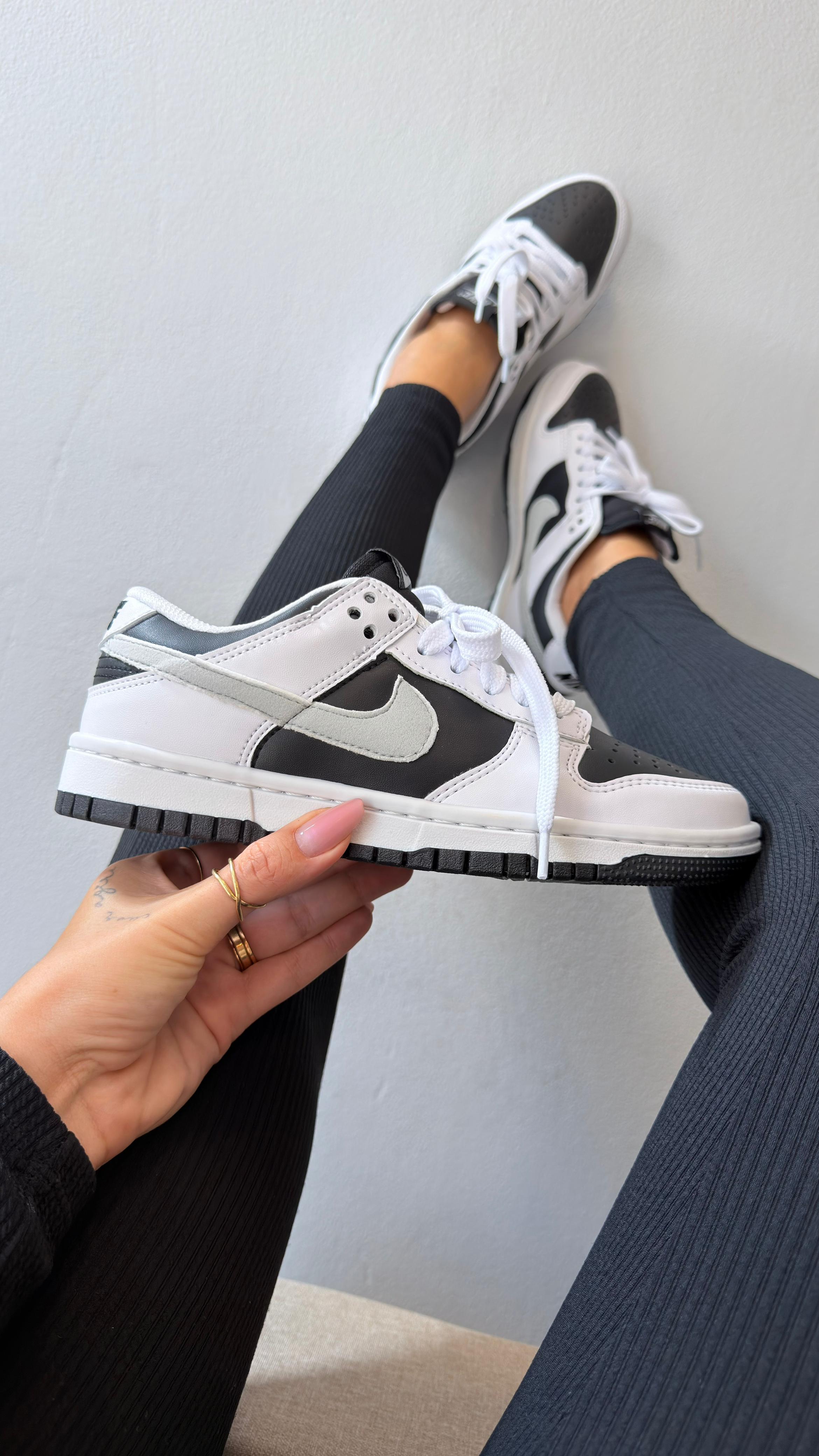 Nike Sb Dunk Low Pro - Panda Reverse