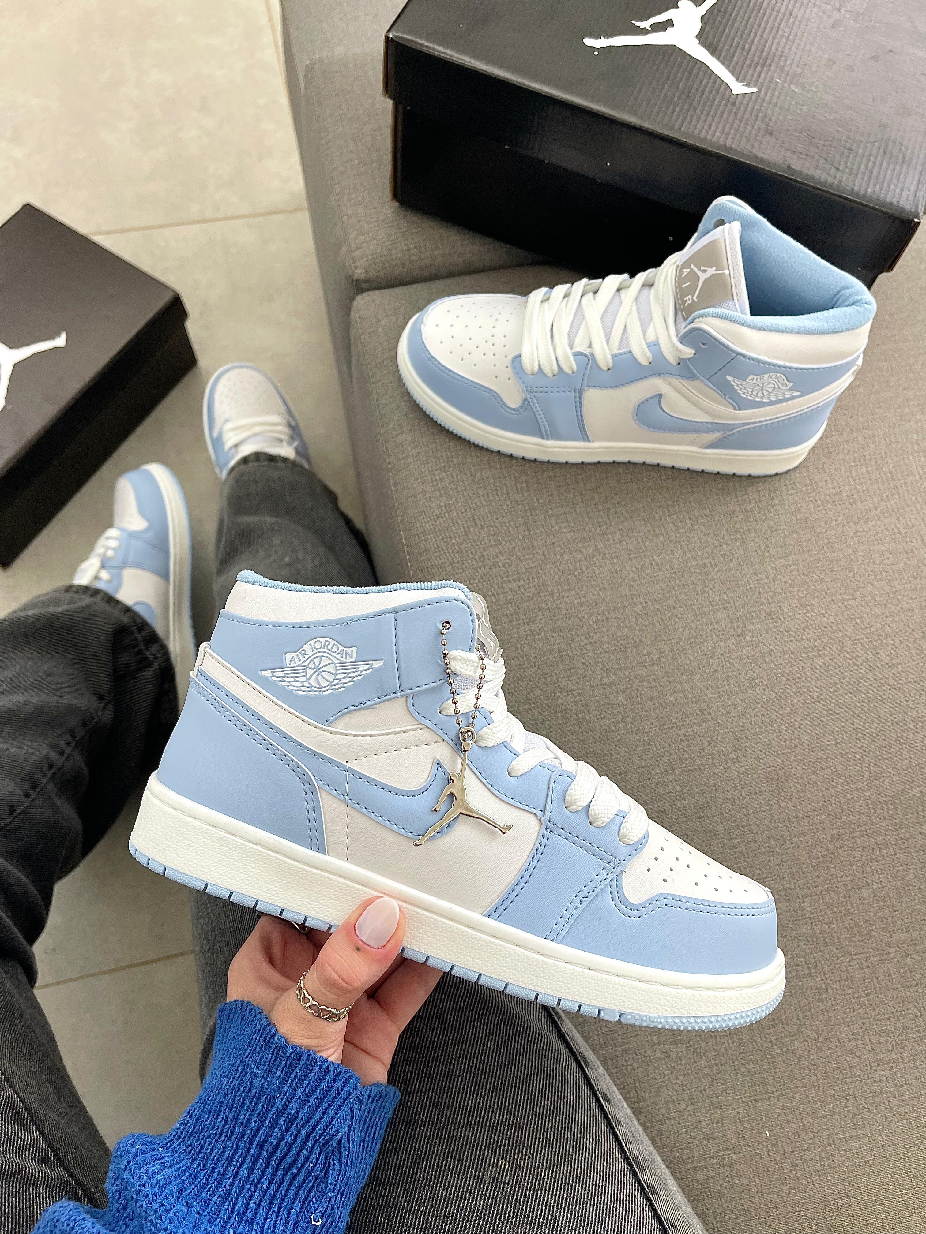 Air Jordan 1 High - Azul Bebê