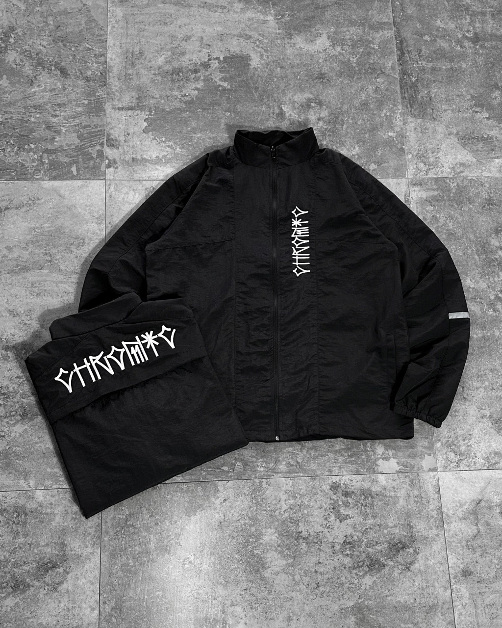 Jaqueta Chronic x Tag