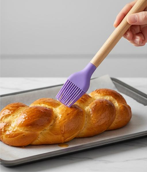 Pincel de Silicone com Cabo de Madeira