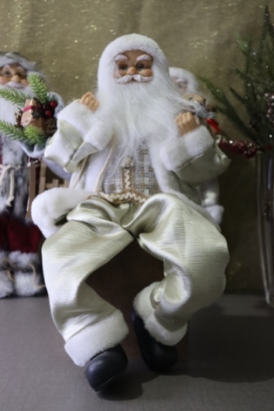 PAPAI NOEL SENTADO CREME COM URSO