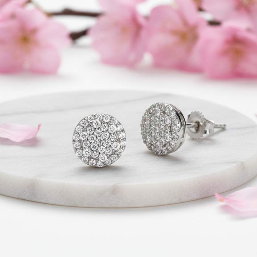 Brincos Pavê com Moissanites - Prata com banho de Ródio - Cód.B138