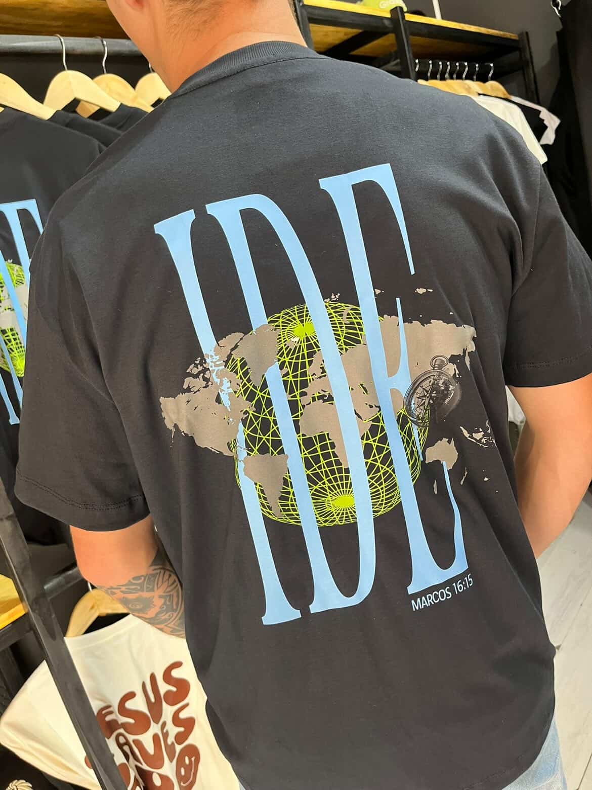 OVERSIZED - IDE - COR PRETO