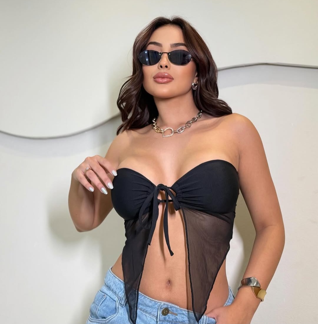 Blusa Cropped Tomara que Caia com Babados