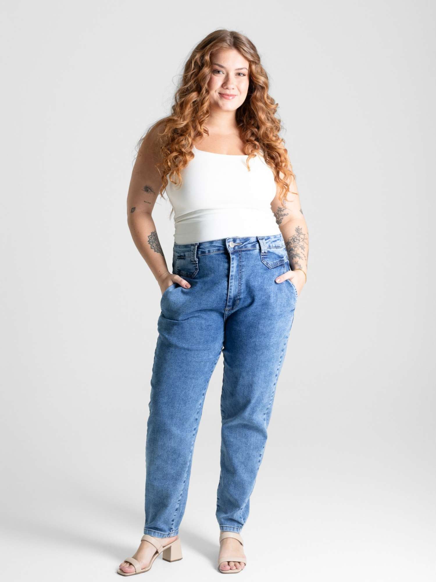 Calça Mom Jeans Plus Size Sawary