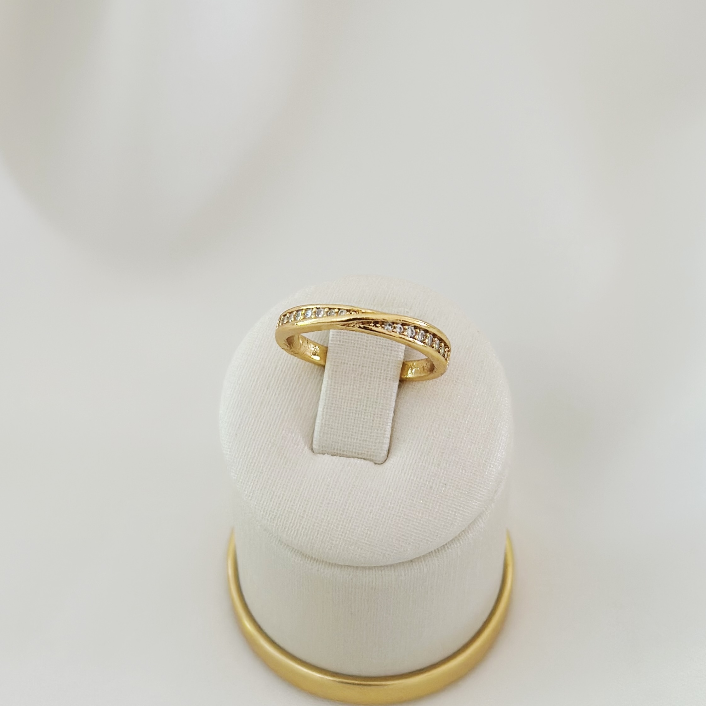 Anel Aparador Cravejado Transversal